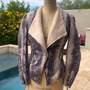 Bebe faux snakeskin fur lined jacket size medium